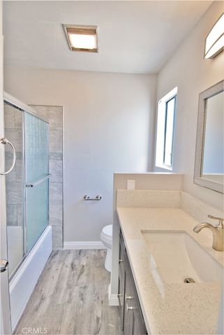 746 N Eucalyptus Avenue 16, Inglewood, CA 90302