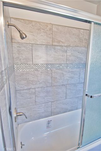 746 N Eucalyptus Avenue 16, Inglewood, CA 90302