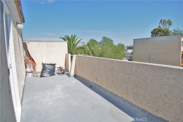 746 N Eucalyptus Avenue 16, Inglewood, CA 90302