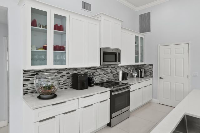 15622 CYPRESS PARK Drive, Wellington, FL 33414