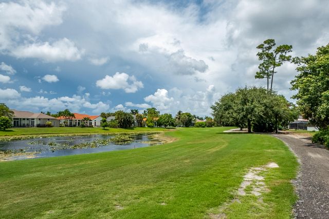 15622 CYPRESS PARK Drive, Wellington, FL 33414
