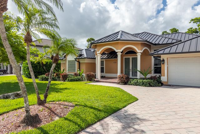 15622 CYPRESS PARK Drive, Wellington, FL 33414