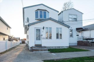 72 Oakley Avenue, Elmont, NY 11003