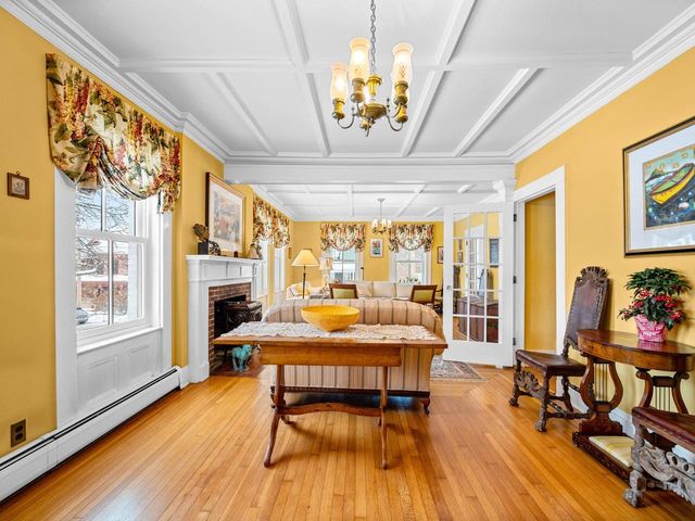 27 Loomis Street, Montpelier, VT 05602