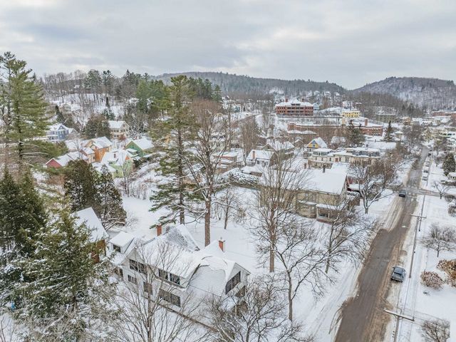 27 Loomis Street, Montpelier, VT 05602