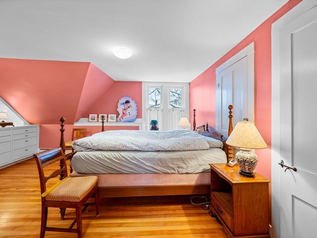 27 Loomis Street, Montpelier, VT 05602