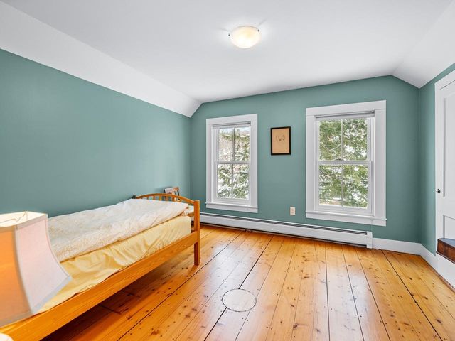 27 Loomis Street, Montpelier, VT 05602