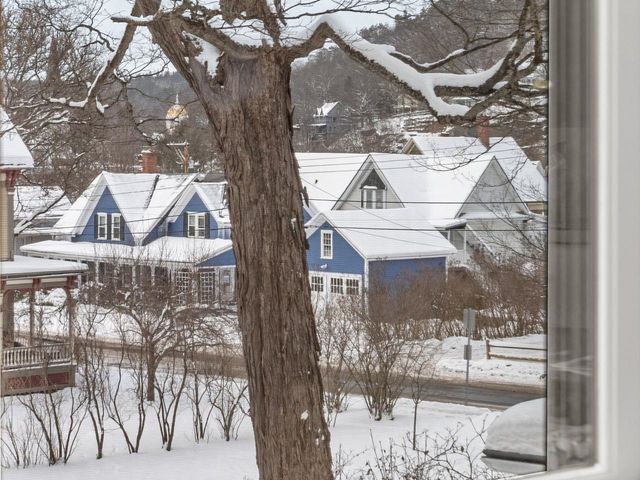 27 Loomis Street, Montpelier, VT 05602