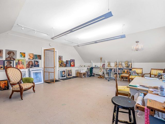 27 Loomis Street, Montpelier, VT 05602