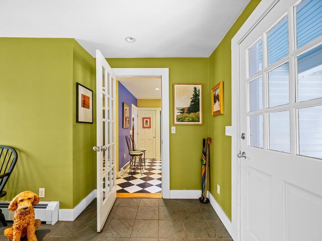 27 Loomis Street, Montpelier, VT 05602