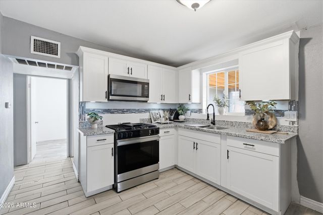 1742 W ROESER Road, Phoenix, AZ 85041