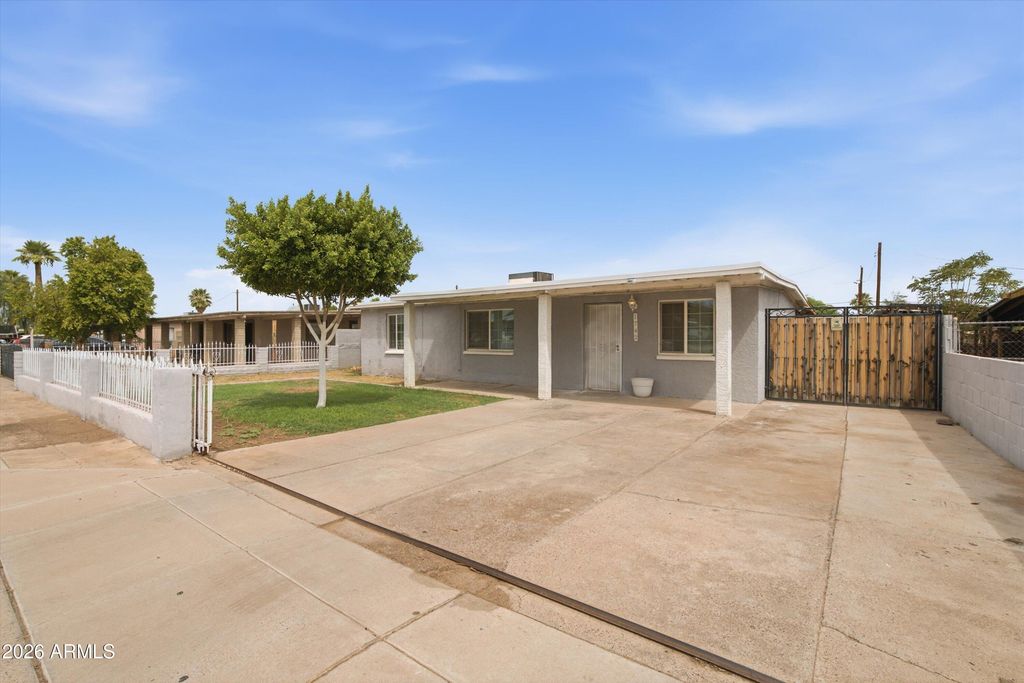 1742 W ROESER Road, Phoenix, AZ 85041 — photo 2