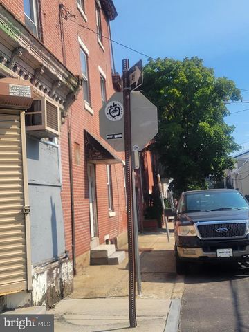 1129-31 EARL ST, Philadelphia, PA 19125