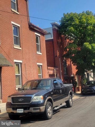 1129-31 EARL ST, Philadelphia, PA 19125