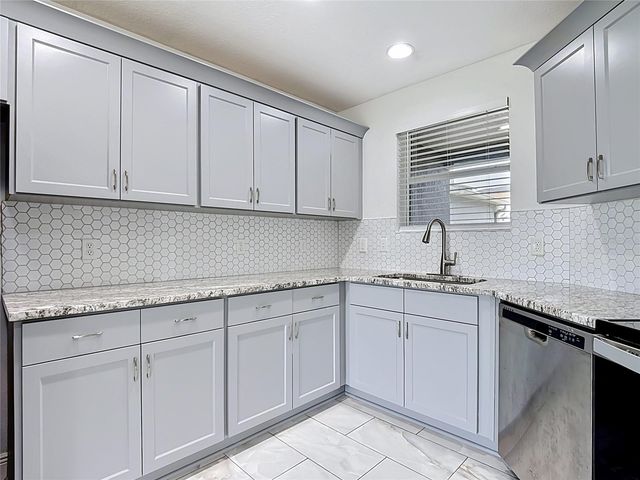 1009 CHALCEDONY STREET, Kissimmee, FL 34744