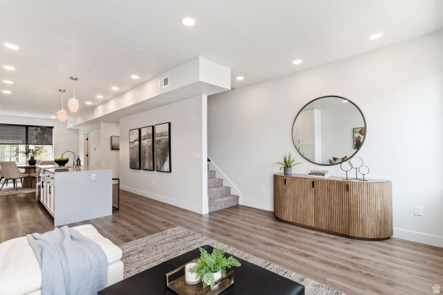 32 W 400 S, Bountiful, UT 84010