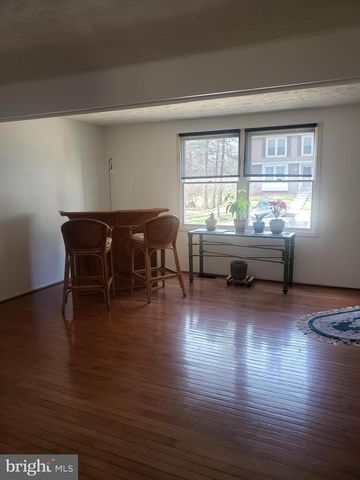 7341 GOLDEN HORSESHOE CT, Springfield, VA 22153