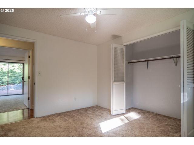 91 North River Dr, Roseburg, OR 97470