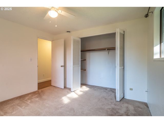 91 North River Dr, Roseburg, OR 97470