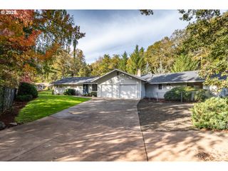 91 North River Dr, Roseburg, OR 97470