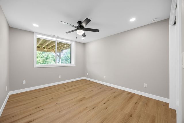 7202 Country Ridge Dr NW, Cedar Rapids, IA 52405