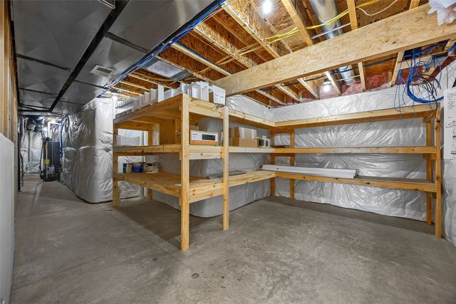7202 Country Ridge Dr NW, Cedar Rapids, IA 52405
