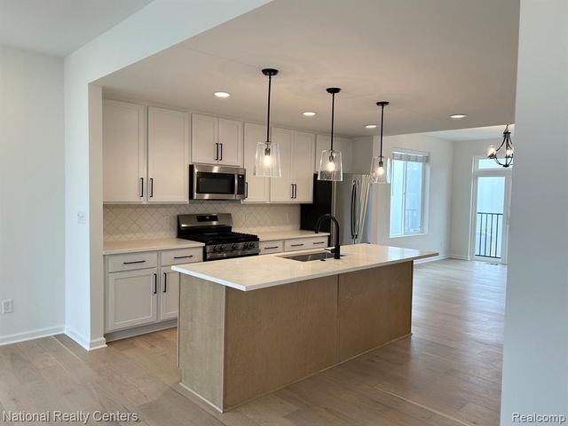 2778 Bristol Ridge, Ann Arbor, MI 48105