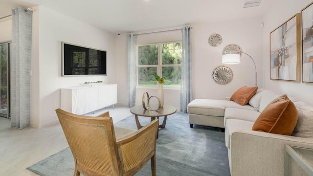 3557 NW 37th Avenue, Okeechobee, FL 34972