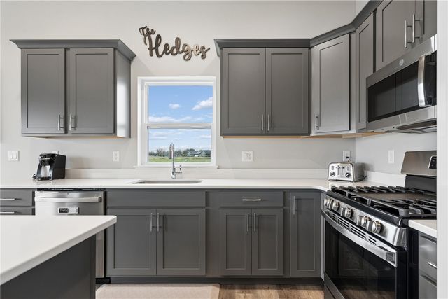1018 High Ridge Trail, Solon, IA 52333