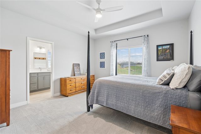1018 High Ridge Trail, Solon, IA 52333