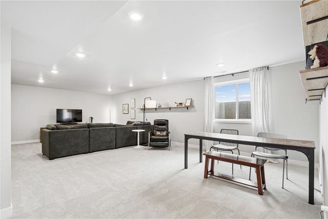 1018 High Ridge Trail, Solon, IA 52333