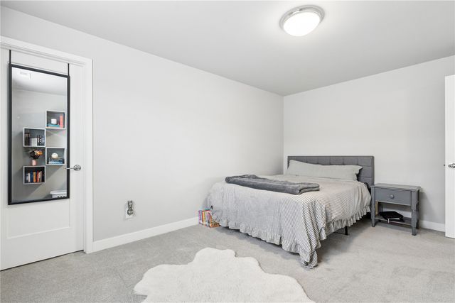 1018 High Ridge Trail, Solon, IA 52333