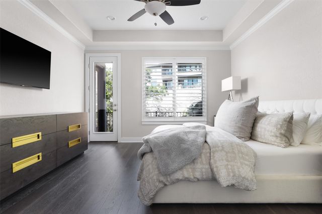 105 Cascading Water PL, Lakeway, TX 78734