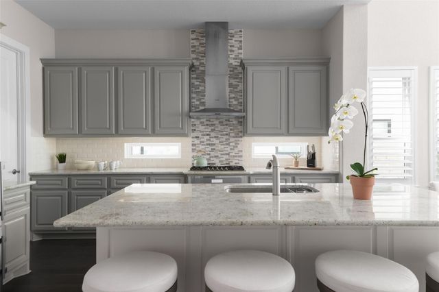 105 Cascading Water PL, Lakeway, TX 78734