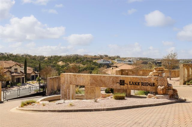 105 Cascading Water PL, Lakeway, TX 78734