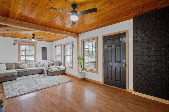 146 County Road 677, Riceville, TN 37370