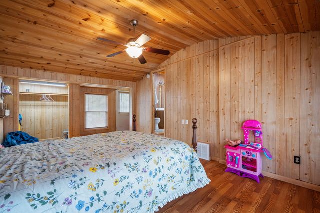 146 County Road 677, Riceville, TN 37370