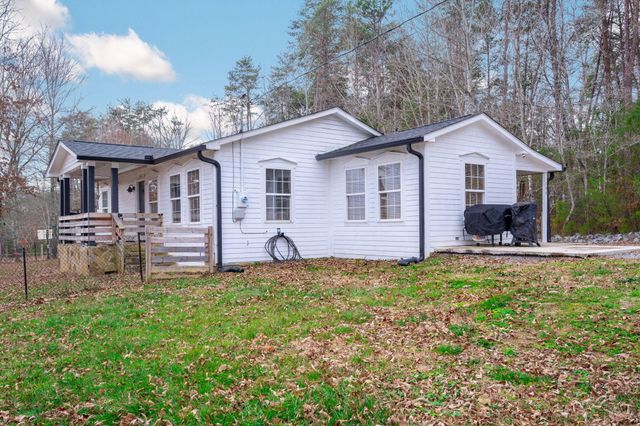 146 County Road 677, Riceville, TN 37370