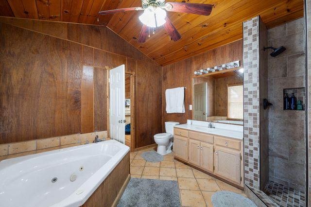 146 County Road 677, Riceville, TN 37370