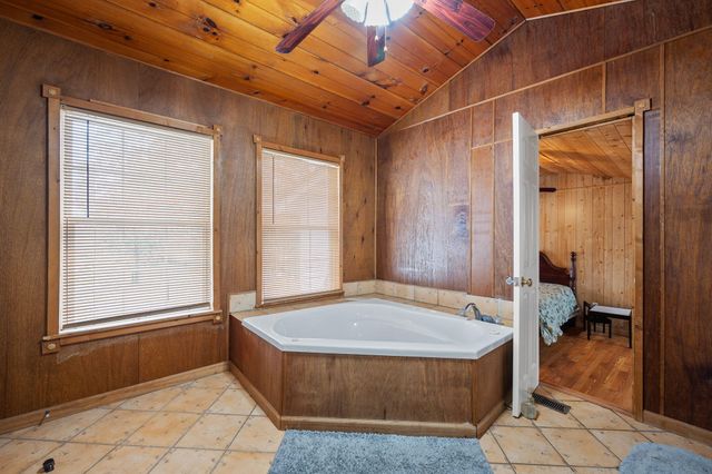 146 County Road 677, Riceville, TN 37370