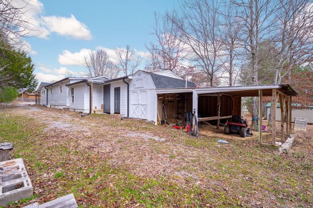 146 County Road 677, Riceville, TN 37370