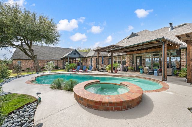2430 Savanna Circle, Midlothian, TX 76065
