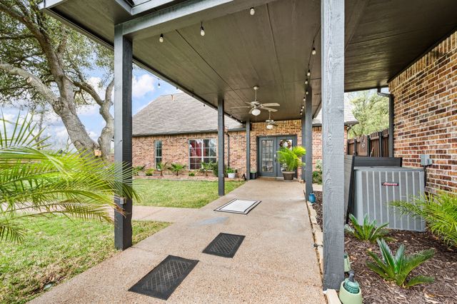 2430 Savanna Circle, Midlothian, TX 76065