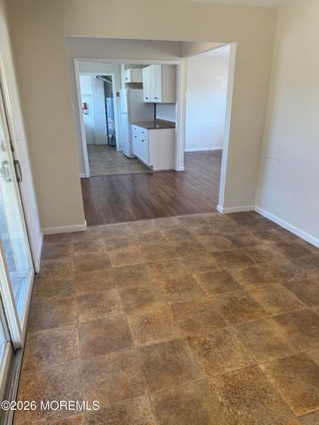 8 View Drive, Brick, NJ 08723