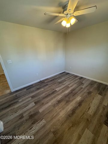 8 View Drive, Brick, NJ 08723