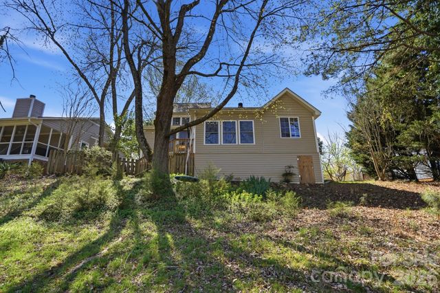 6046 Windjammer Drive, Tega Cay, SC 29708