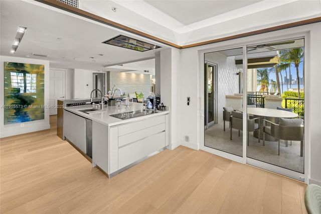 4924 Fisher Island Dr 4924, Miami Beach, FL 33109