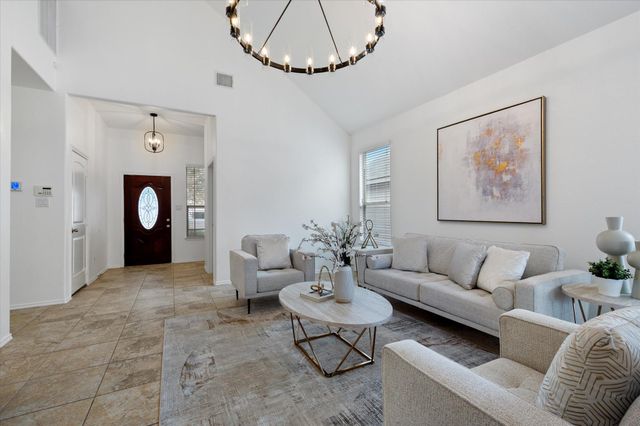 125 Eagle Owl LOOP, Leander, TX 78641