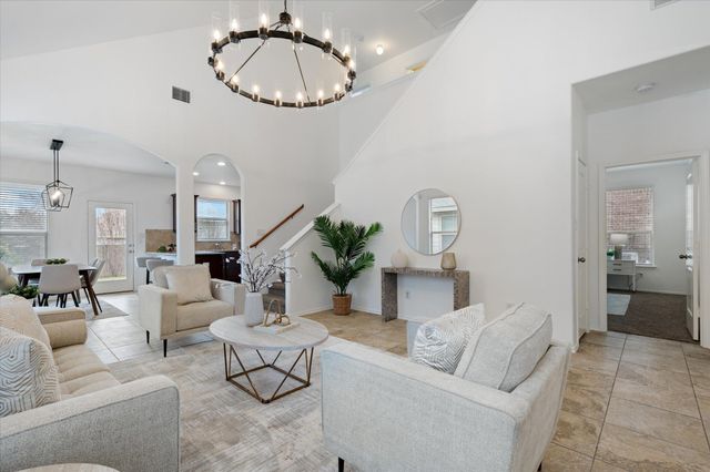 125 Eagle Owl LOOP, Leander, TX 78641