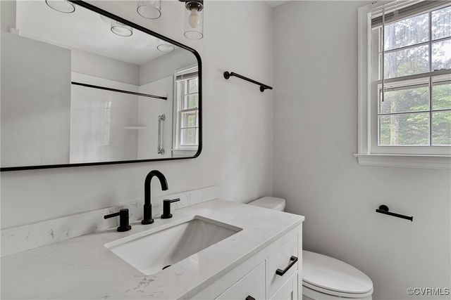 15609 Rowlett Rd, Chesterfield, VA 23838